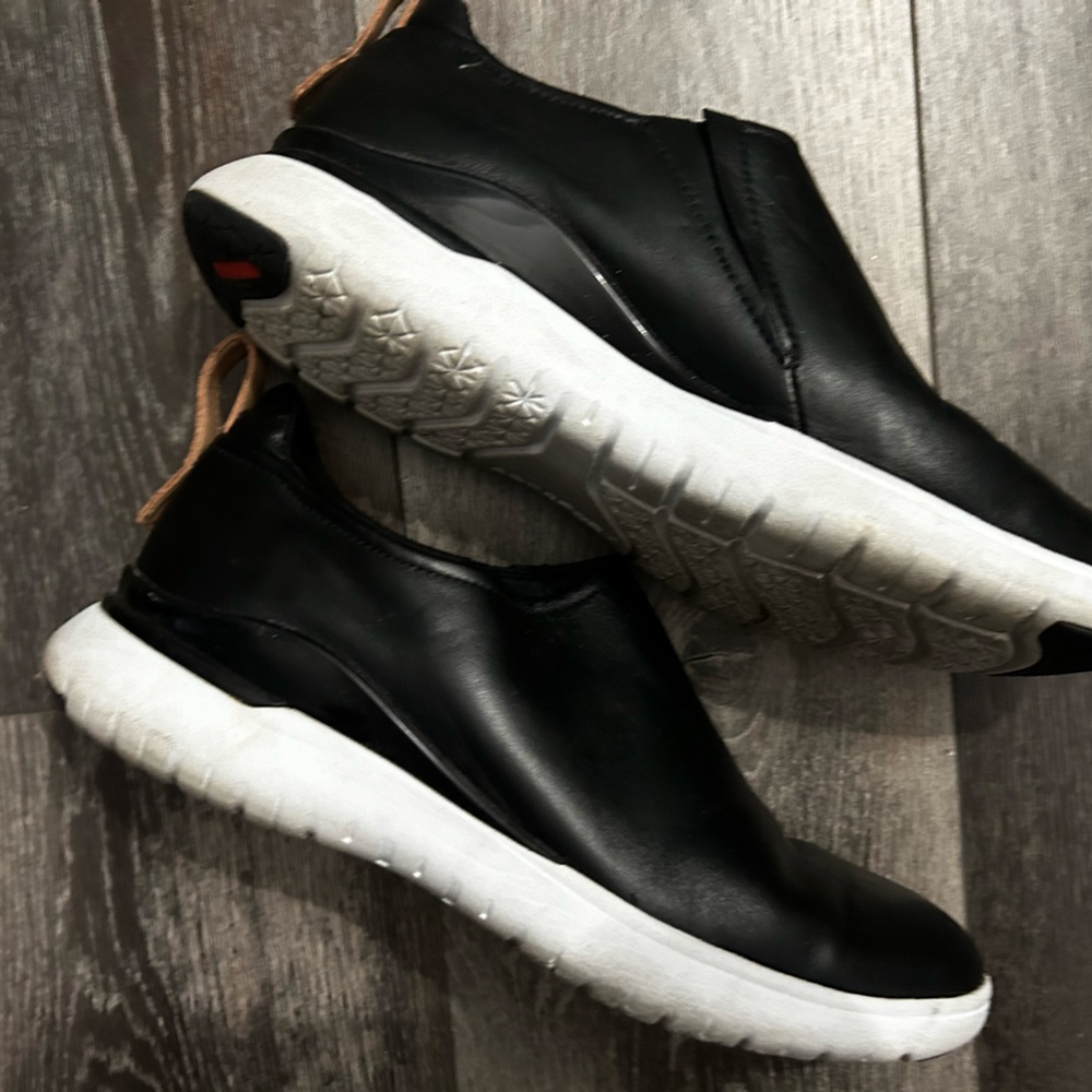 Rock port slide sneakers